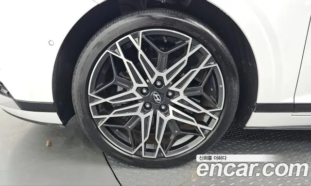 Hyundai Grandeur GN7 — Фото автомобиля 5