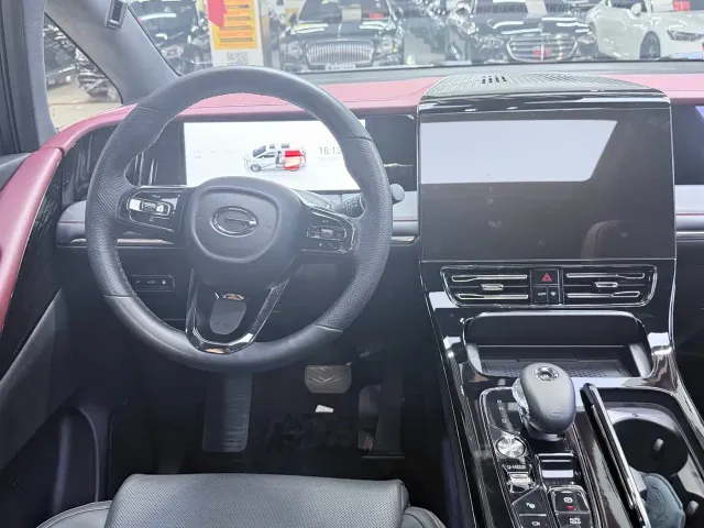 GAC Trumpchi E9 — Фото автомобиля 13