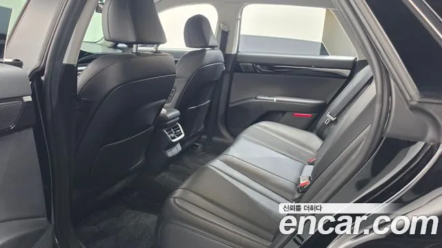 Hyundai Grandeur GN7 — Фото автомобиля 27