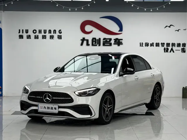 Фотография автомобиля — Mercedes-Benz C-Class