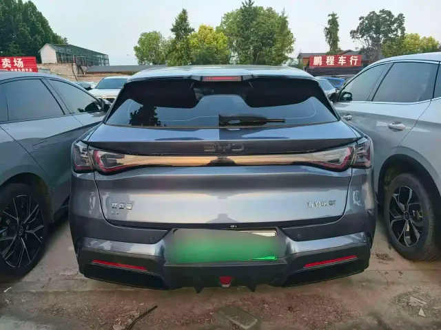 BYD Seal 06 GT — Фото автомобиля 8