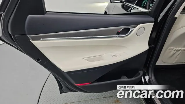 Hyundai Grandeur (New) Hybrid — Фото автомобиля 14
