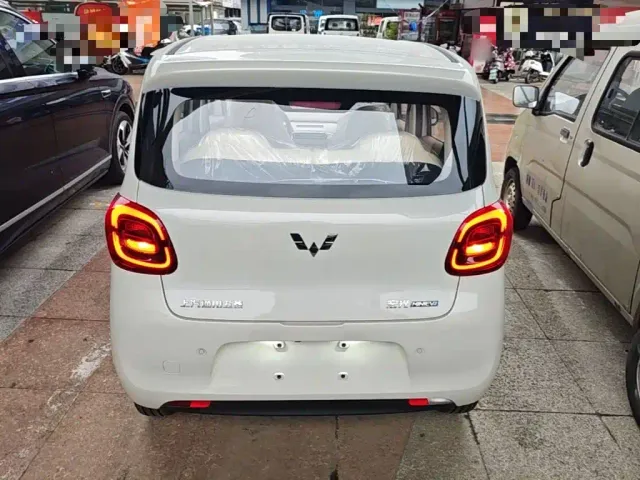 Wuling Hongguang Mini EV — Фото автомобиля 5