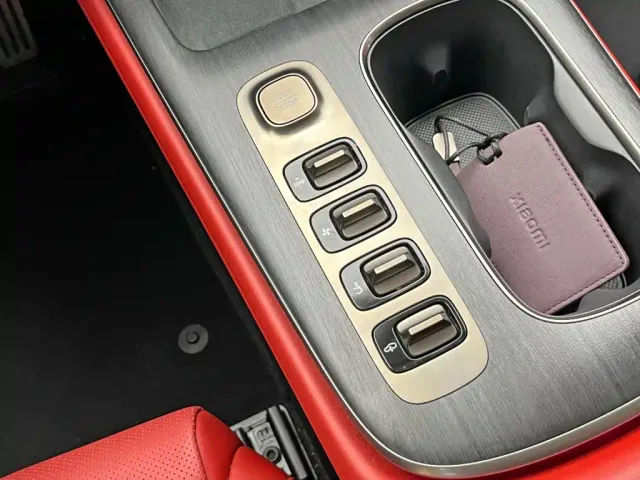 Xiaomi SU7 — Фото автомобиля 20
