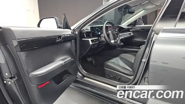 Hyundai Grandeur Grandeur (GN7) 2.5 Бензин 2WD — Фото автомобиля 10