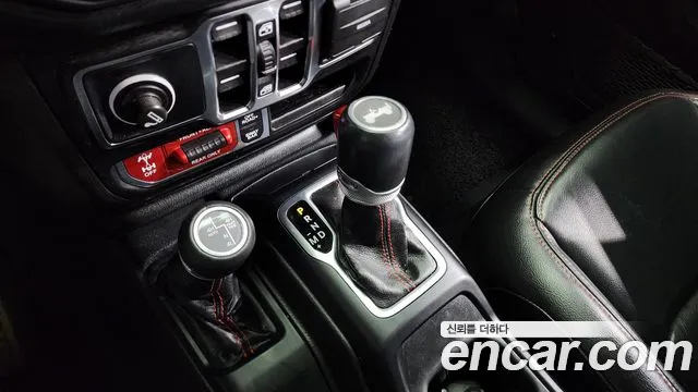Jeep Wrangler JL — Фото автомобиля 9