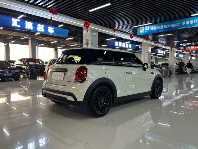 MINI Hatch — Фото автомобиля 6