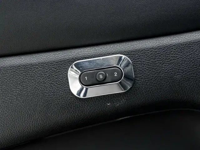 Jeep Grand Cherokee — Фото автомобиля 16