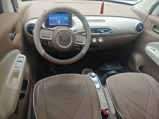 Wuling Hongguang Mini EV — Фото автомобиля 10