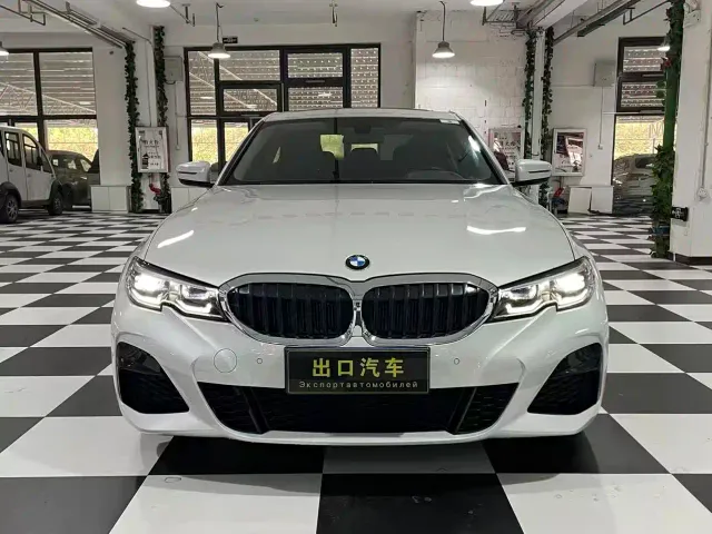 BMW 3 Series — Фото автомобиля 2