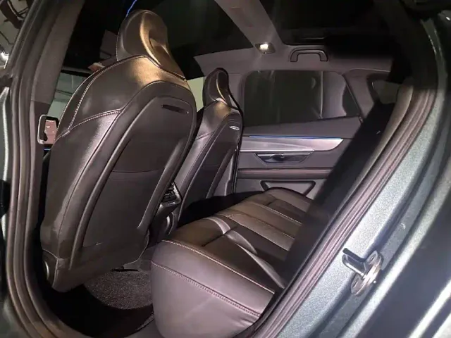 Xpeng P7 — Фото автомобиля 2