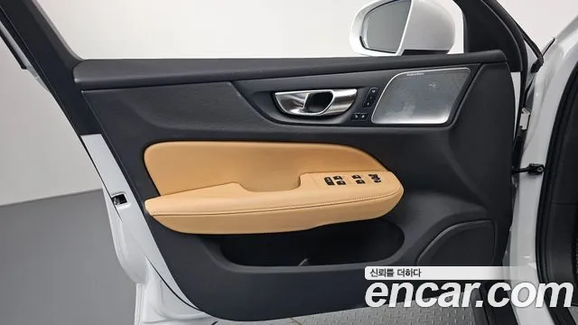 Вольво V60 V60 Cross Country 2 поколение B5 Ultimate AWD — Фото автомобиля 23