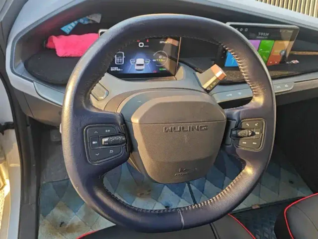 Wuling NanoEV — Фото автомобиля 15