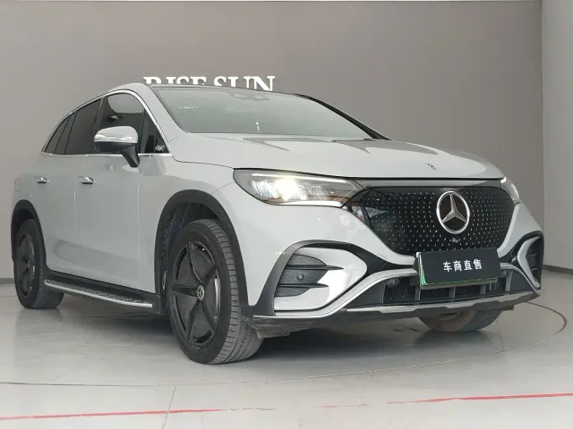 Mercedes-Benz EQE SUV — Фото автомобиля 5