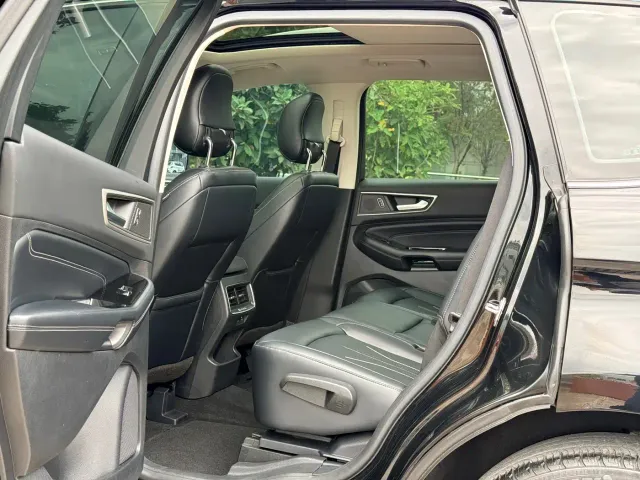 Ford Edge — Фото автомобиля 8