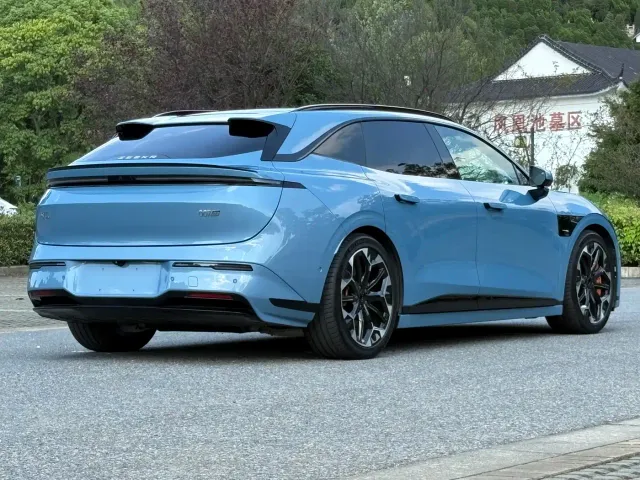 Zeekr 007 GT — Фото автомобиля 28