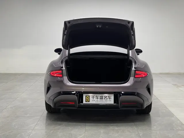 Xiaomi SU7 — Фото автомобиля 10
