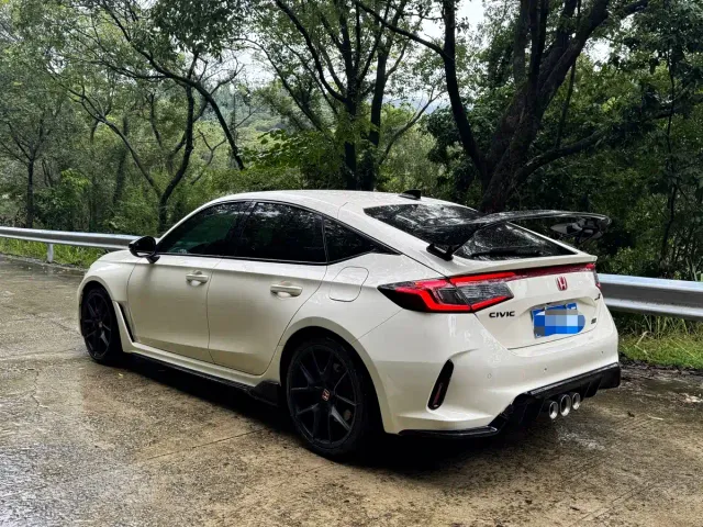 Honda Civic — Фото автомобиля 4