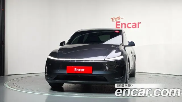 Tesla Model Y — Фото автомобиля 3