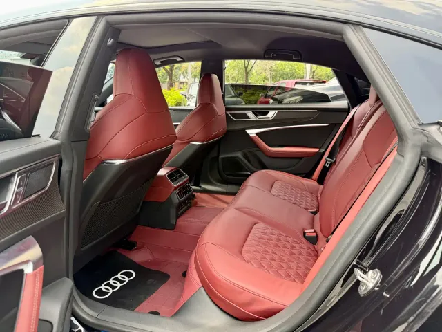 Audi A7L — Фото автомобиля 19