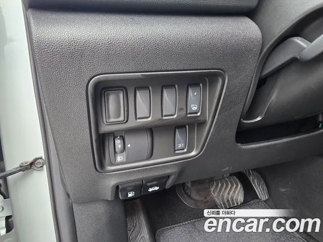 Renault-KoreaSamsung QM6 Новый QM6 2.0 LPe RE Signature 2WD — Фото автомобиля 16