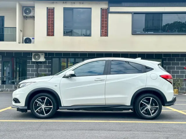 Honda Vezel — Фото автомобиля 4