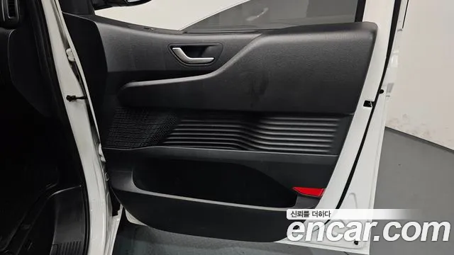 Hyundai Staria Staria Карго 5 мест — Фото автомобиля 25