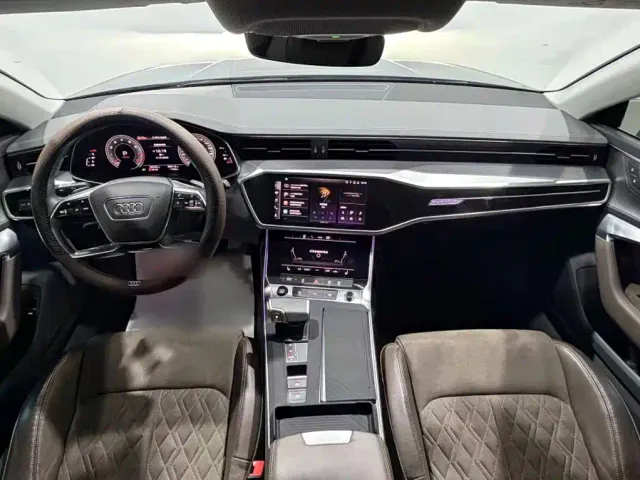 Audi A7L — Фото автомобиля 13