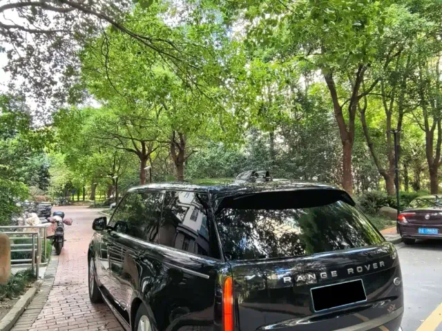 Land Rover Range Rover — Фото автомобиля 5