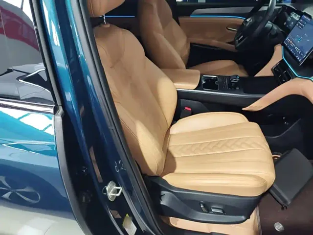 BYD Song L DM-i — Фото автомобиля 24