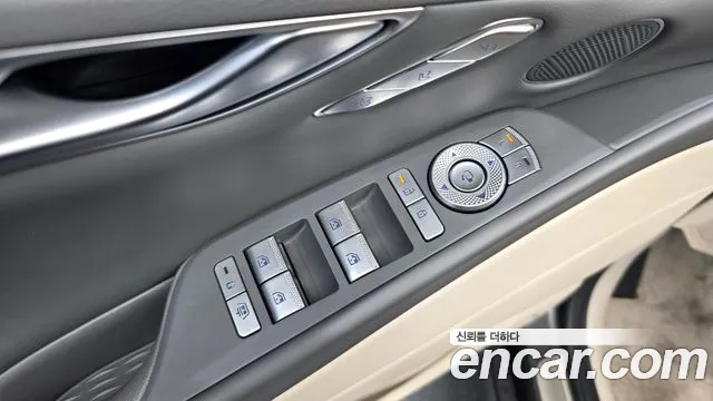 Genesis G80 RG3 — Фото автомобиля 30