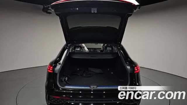 Audi Q5 40 TFSI quattro Sportback S Line — Фото автомобиля 16