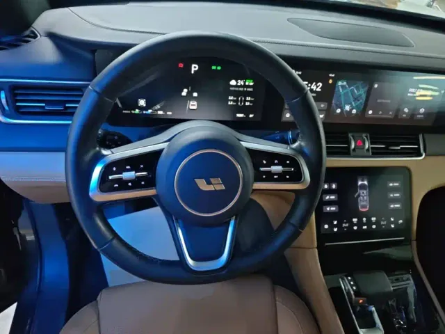 Li Auto ONE — Фото автомобиля 10