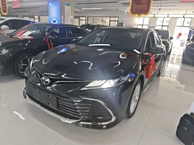 Фотография автомобиля — Toyota Camry