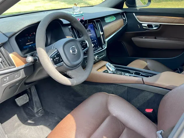 Volvo S90 — Фото автомобиля 3