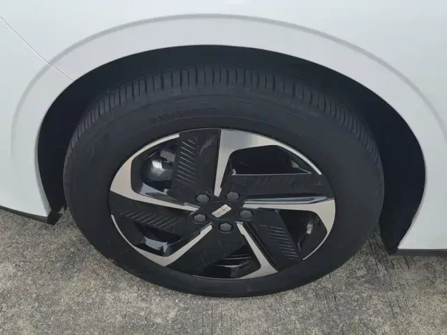 Geely Galaxy L6 — Фото автомобиля 6
