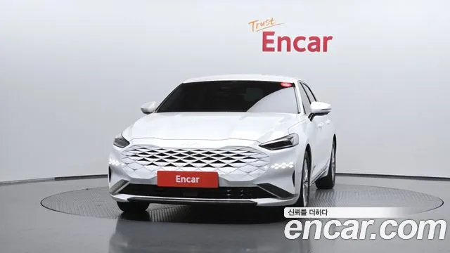 Kia K8 — Фото автомобиля 3