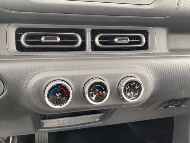 Wuling Zhiguang NEV — Фото автомобиля 16