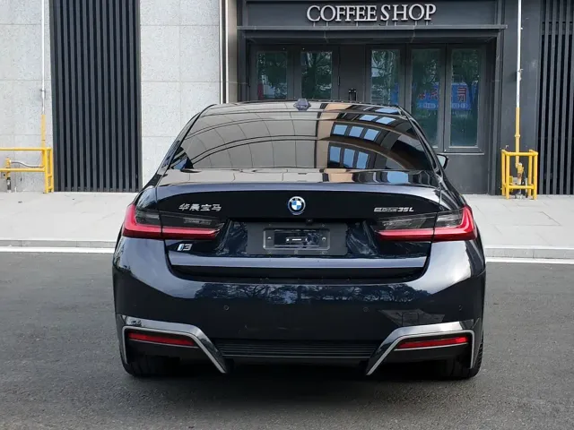 BMW i3 — Фото автомобиля 8
