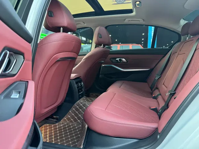 BMW 3 Series — Фото автомобиля 16