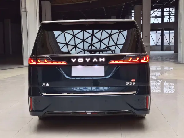 Voyah Dreamer — Фото автомобиля 5