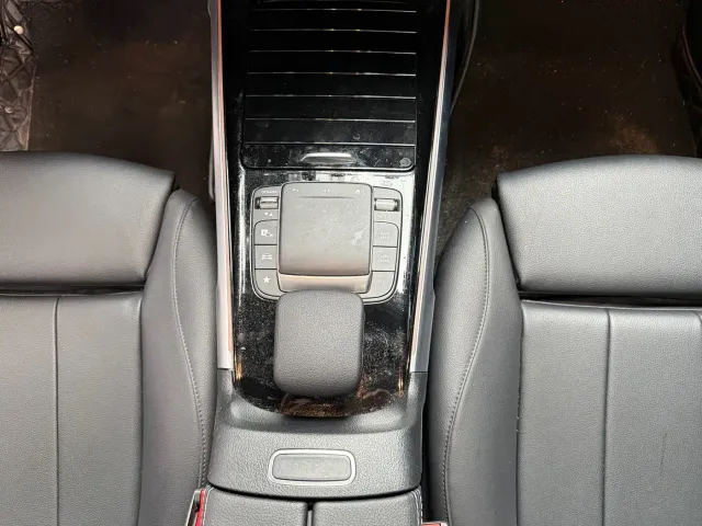 Mercedes-Benz GLB-Class — Фото автомобиля 10