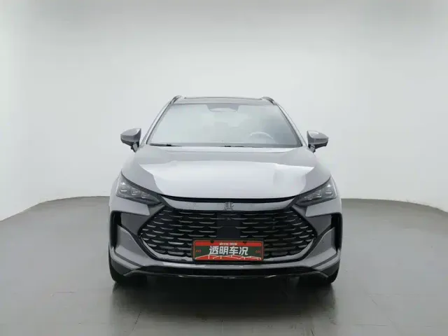 BYD Tang — Фото автомобиля 3
