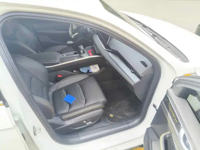 Geely Xingrui — Фото автомобиля 12