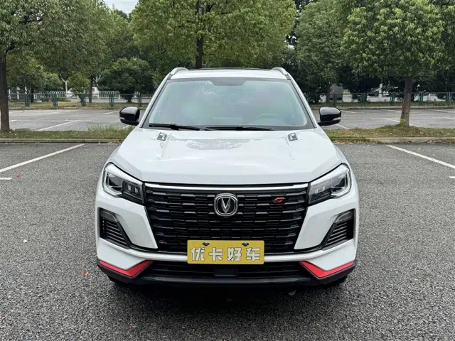 Changan CS75 — Фото автомобиля 3