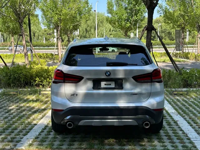 BMW X1 — Фото автомобиля 14