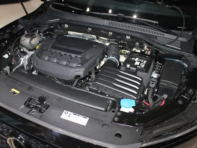 Volkswagen Passat — Фото автомобиля 9