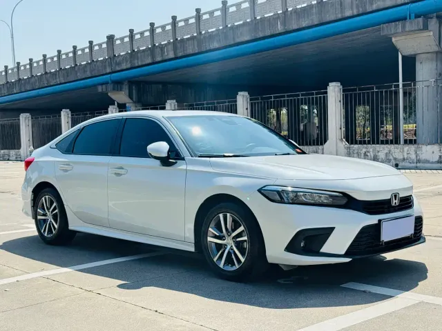 Honda Civic — Фото автомобиля 3