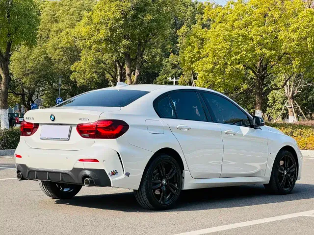 BMW 1 Series — Фото автомобиля 4