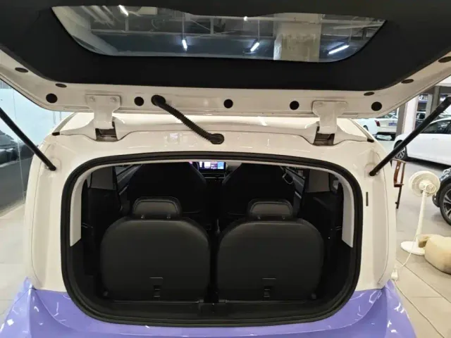 Baojun KiWi EV — Фото автомобиля 18